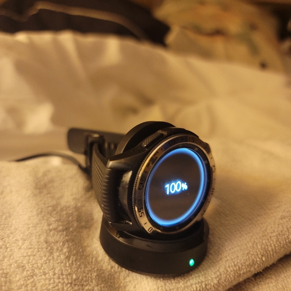 Galaxy Watch 42mm - Picture 3 of 3